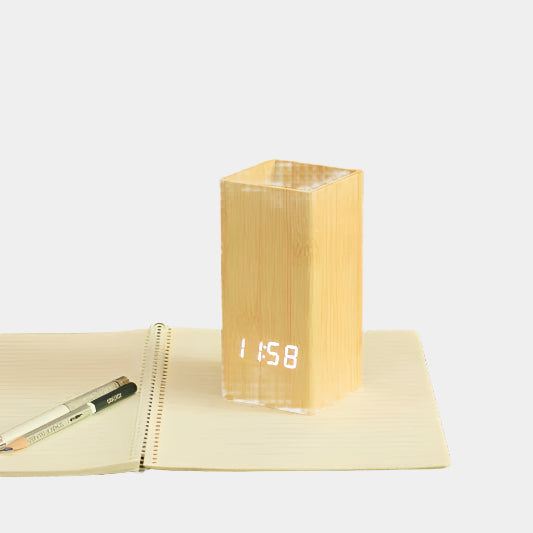 Custom Logo Digital Desktop Usb Dry Battery Powered Clocks Led Wood
